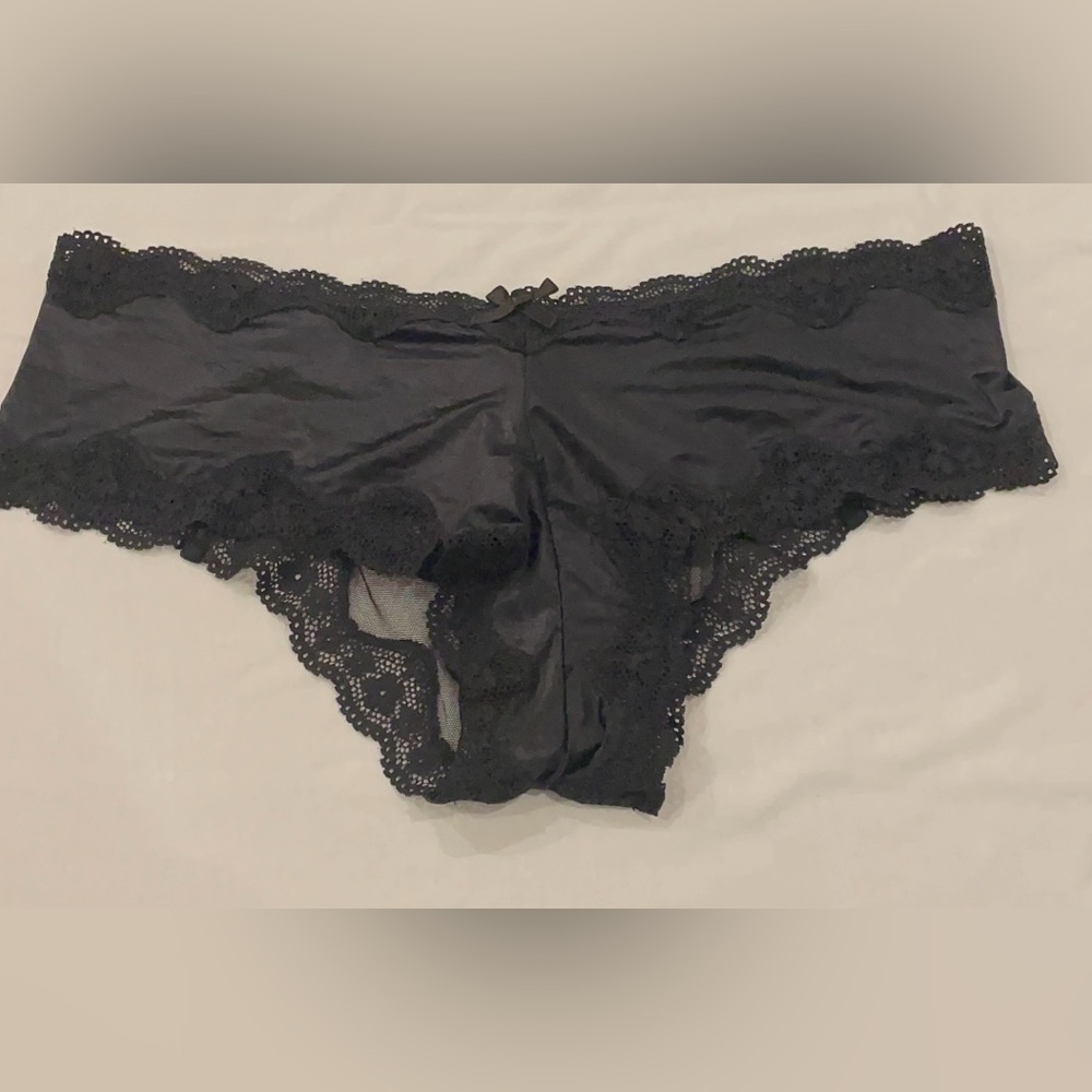 NEW WITH TAGS VICTORIA’S SECRET SIZE M CHEEKY SATIN AND BACK SHEER LACEUP DETAIL